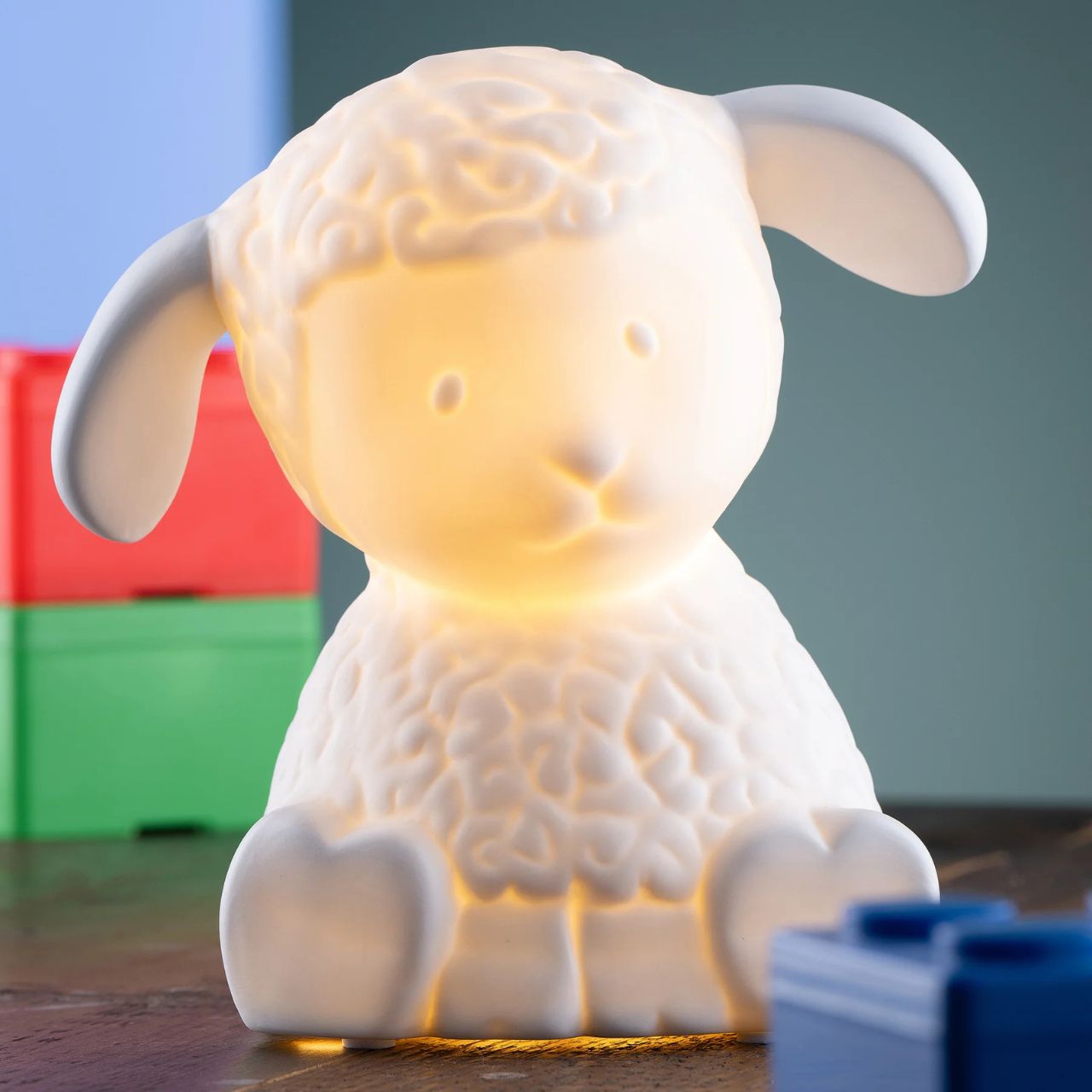 This cute lamb shaped Luminaire lamp emits a soft warm glow highlighting the delicate surface decoration, creating soft mood lighting for your home.