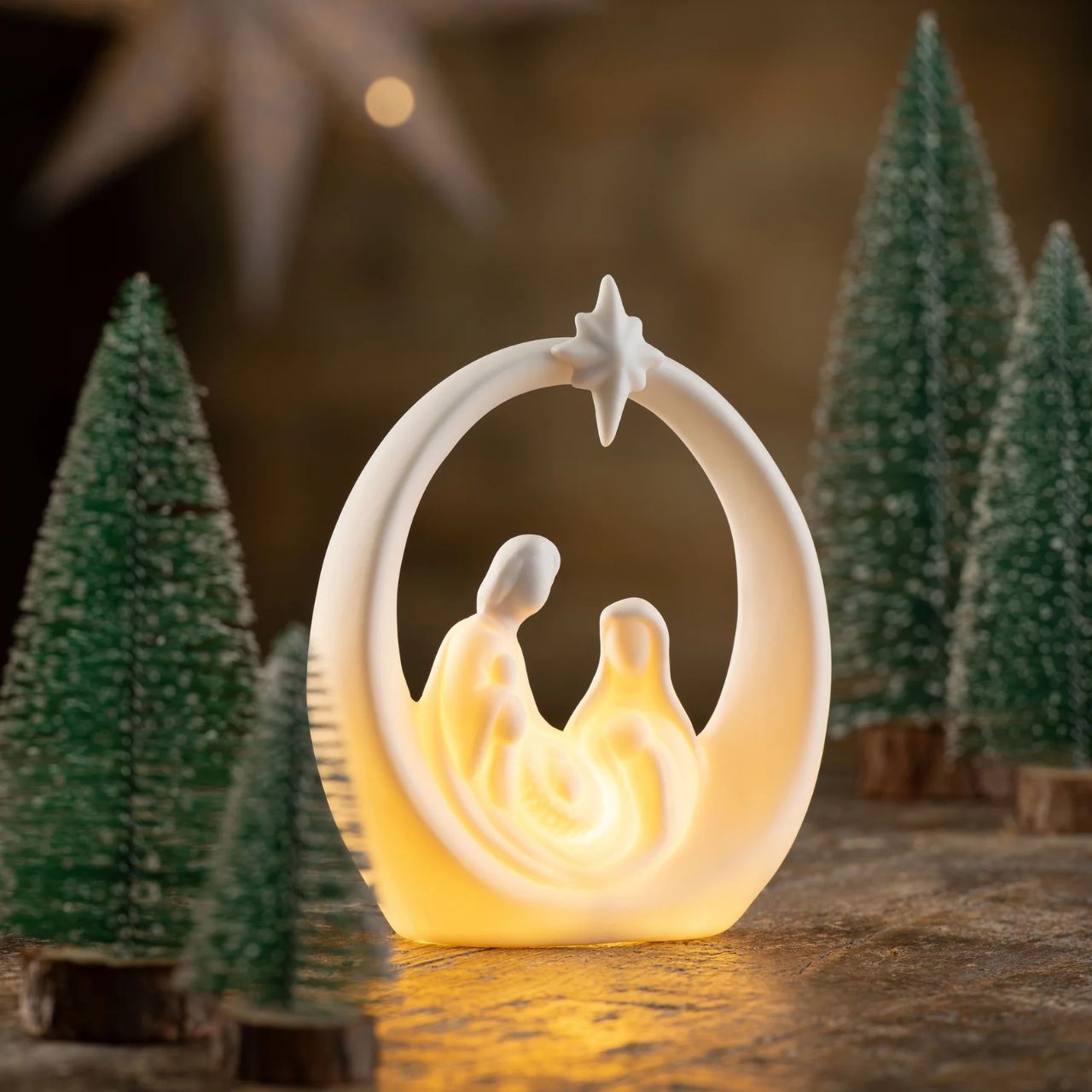 This battery powered LED features a minimal stylized Nativity Scene with star detail and emits a soft gentle glow that illuminates the porcelain. Supplied with batteries and boxed it is the ideal gift this Christmas.