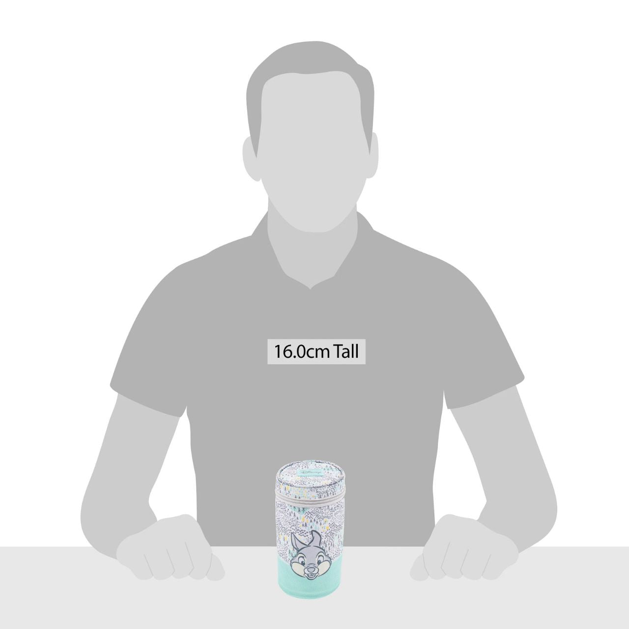 This Classic Disney insulated bottle bag makes feeding on the go easy. Can be used to keep bottles hot or cold ideal for your hungry little baby. The cute design ensures it fits perfectly in your Classic Disney baby changing bag, stroller organiser and the changing messenger bag so collect them all.