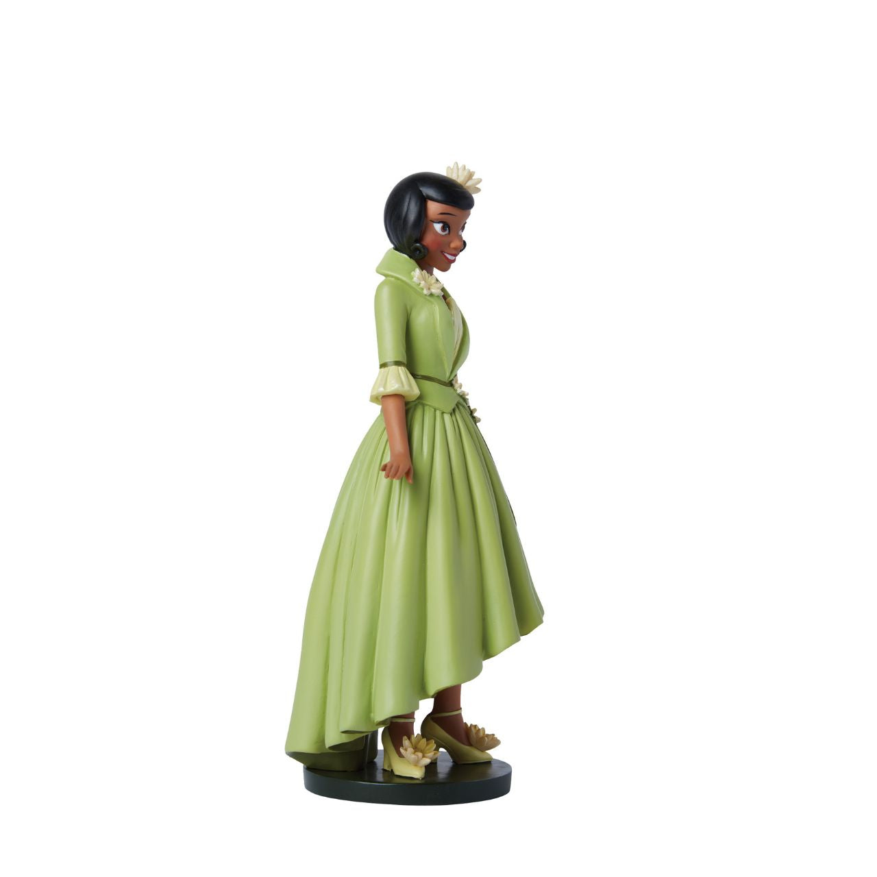Part of the Disney Showcase Botanical collection, the Botanical Tiana figurine sees Disney's iconic princess from The Princess and the Frog in her iconic green dress adorned with delicate yellow flowers.