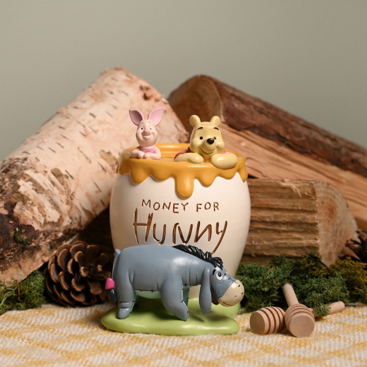 Winnie the Pooh Money Bank "Money for Hunny" Bring some Disney magic to their room and help them save a few pennies for a rainy day with this wonderful ‘Money for Hunny’, Winnie the Pooh money bank.