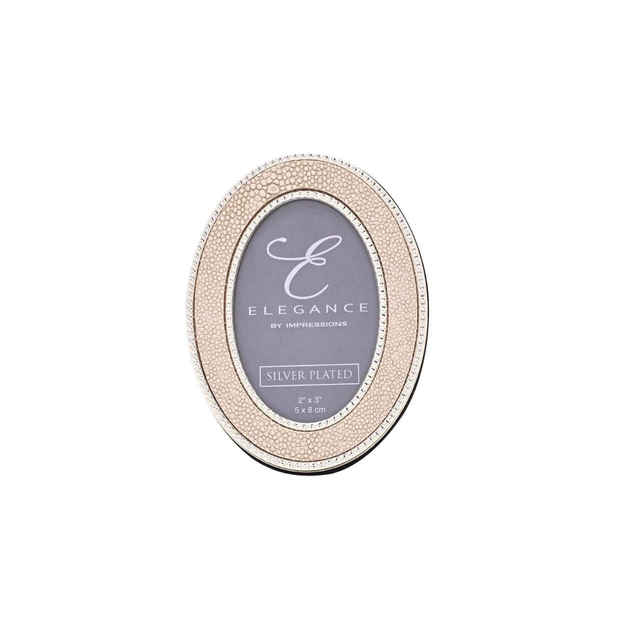 Elegance by IMPRESSIONS provides the ultimate collection of luxury photo frames, to give your most treasured moments the treatment they deserve.
