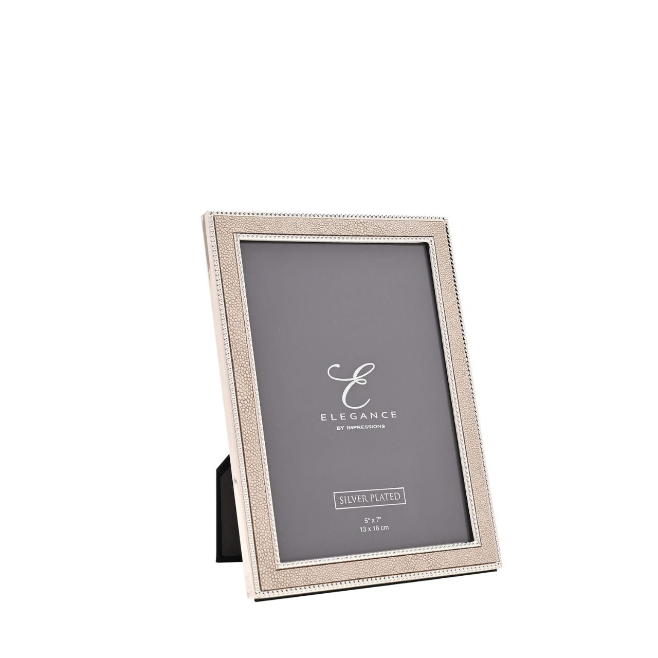 Elegance by IMPRESSIONS provides the ultimate collection of luxury photo frames, to give your most treasured moments the treatment they deserve.