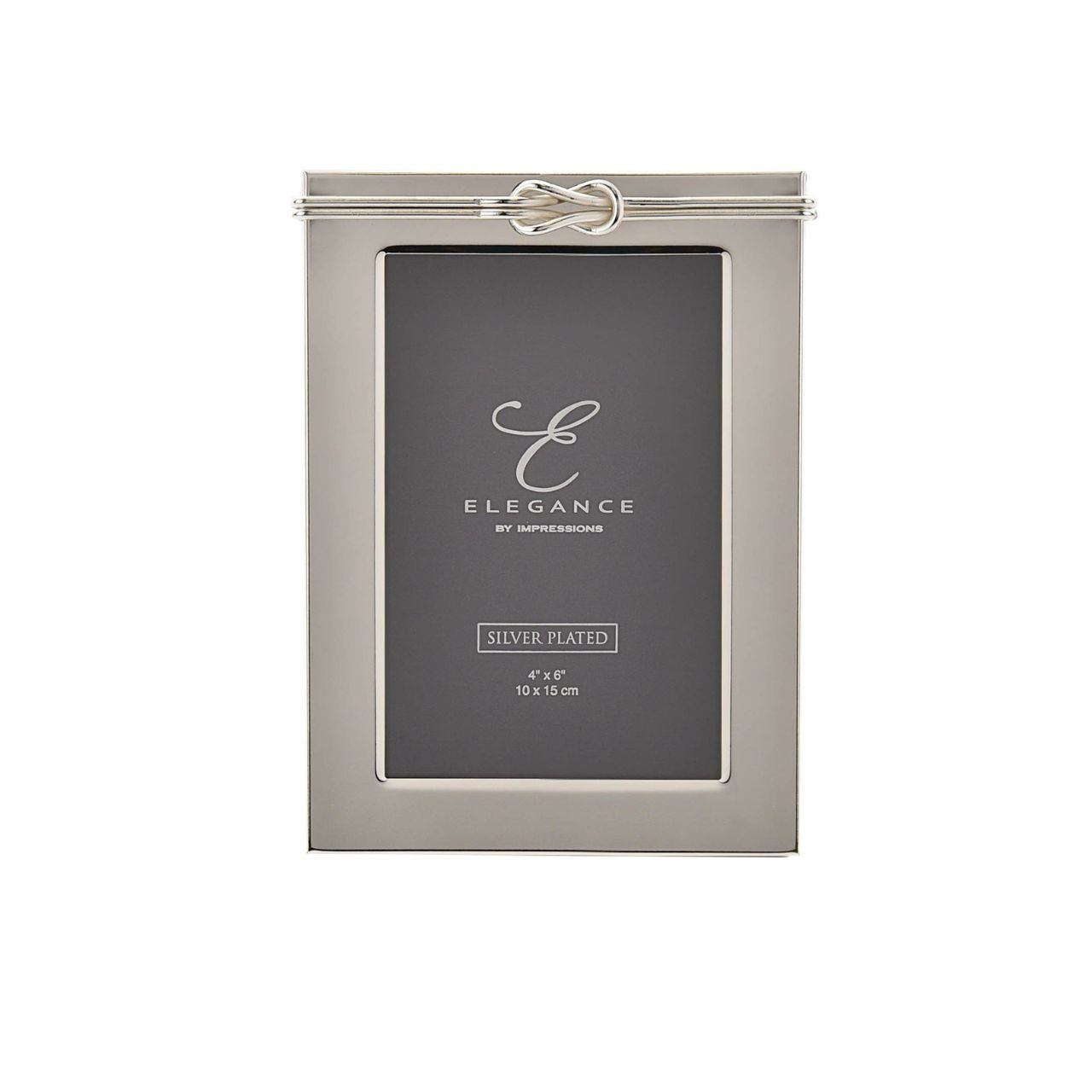 This delightful frame is a true statement piece in which to present treasured photographs at home.