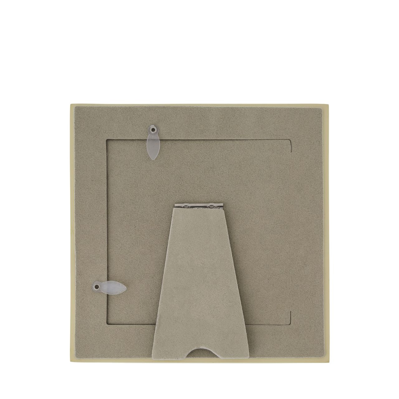 Celebrate a new bundle of joy with this Flopsy new baby photo frame, a perfect way to display a treasured photo. Complete with original illustrations from the Beatrix Potter stories. Photo frame fits square sized photos.