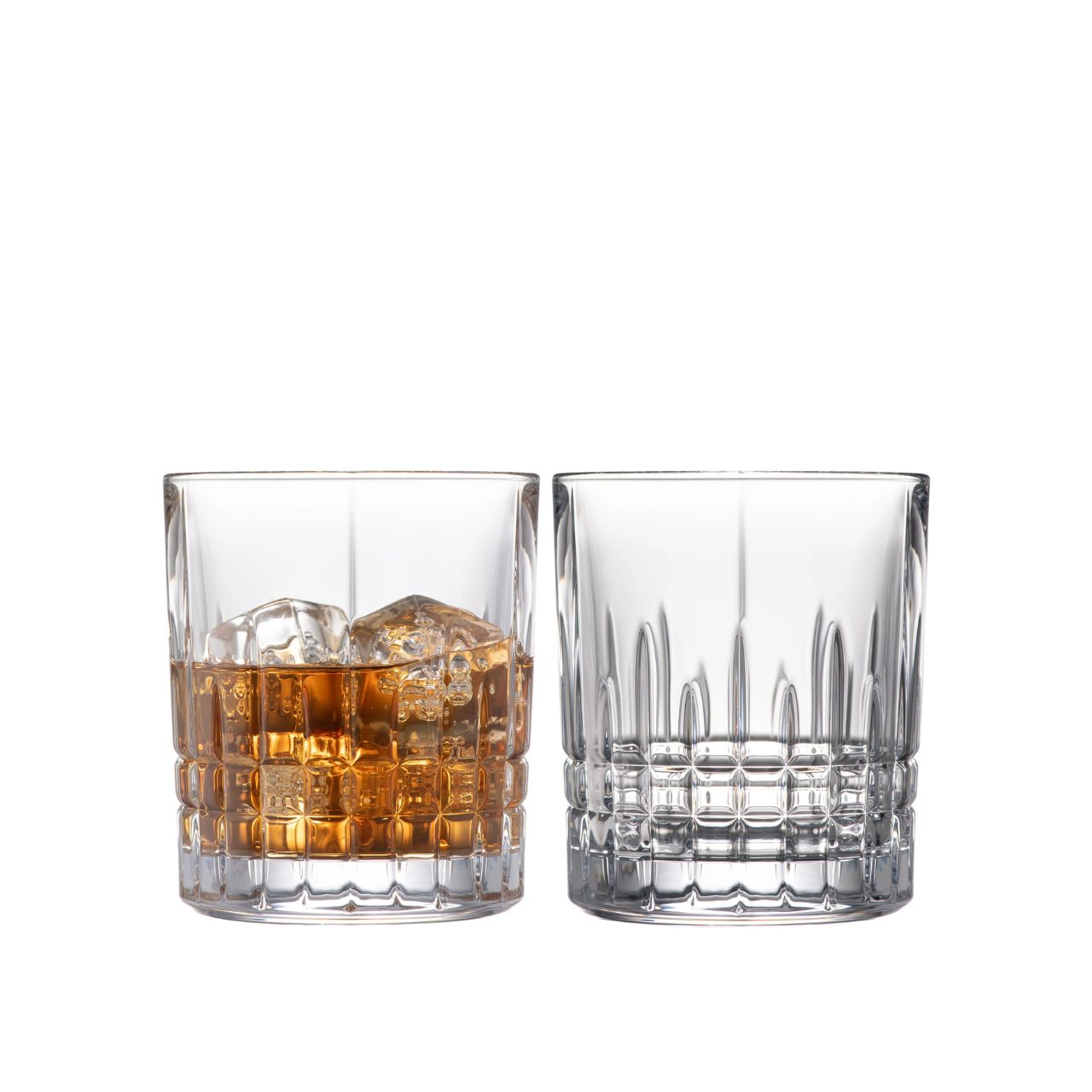 Indulge in the rich aromas and flavours of your favourite whiskey with our Liffey pair of double old fashioned tumblers. Crafted with precision and elegance, these glasses are designed to enhance your sipping experience, whether you're enjoying a solitary moment of relaxation or entertaining guests with sophistication.