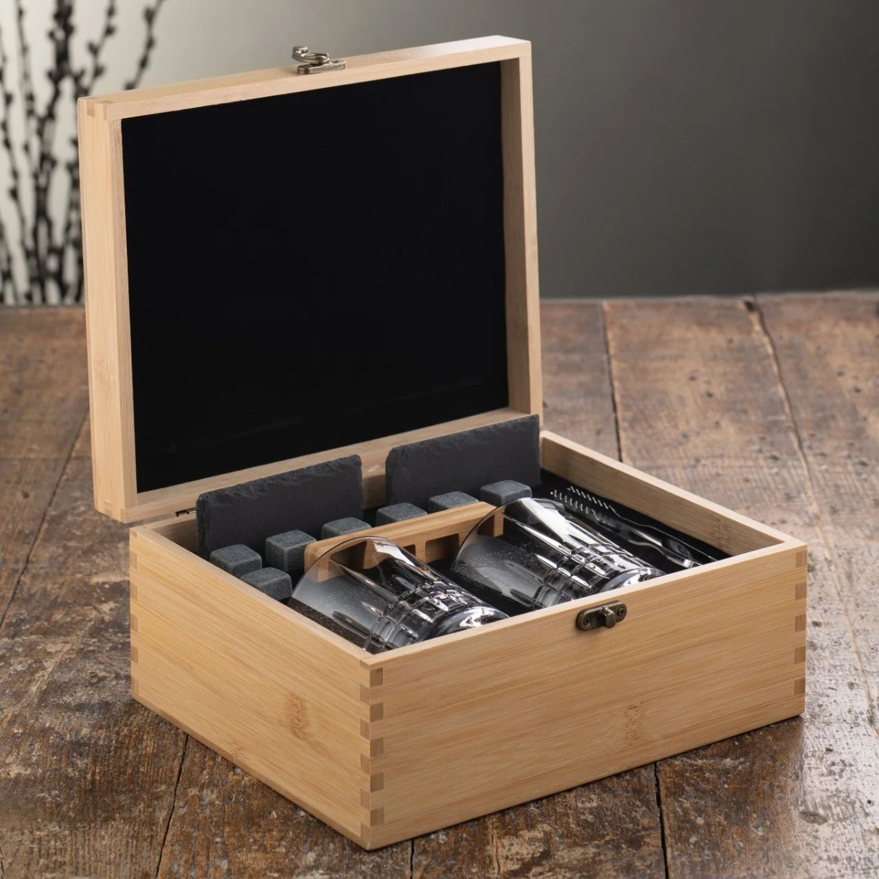Our Liffey wooden boxed whiskey gift set is the ultimate gift set for any whiskey enthusiast. All whiskey lovers will feel like they are the classiest whiskey drinker around with our stunning set. They will have everything they could ever need to enhance and experience the flavour of their whiskey.