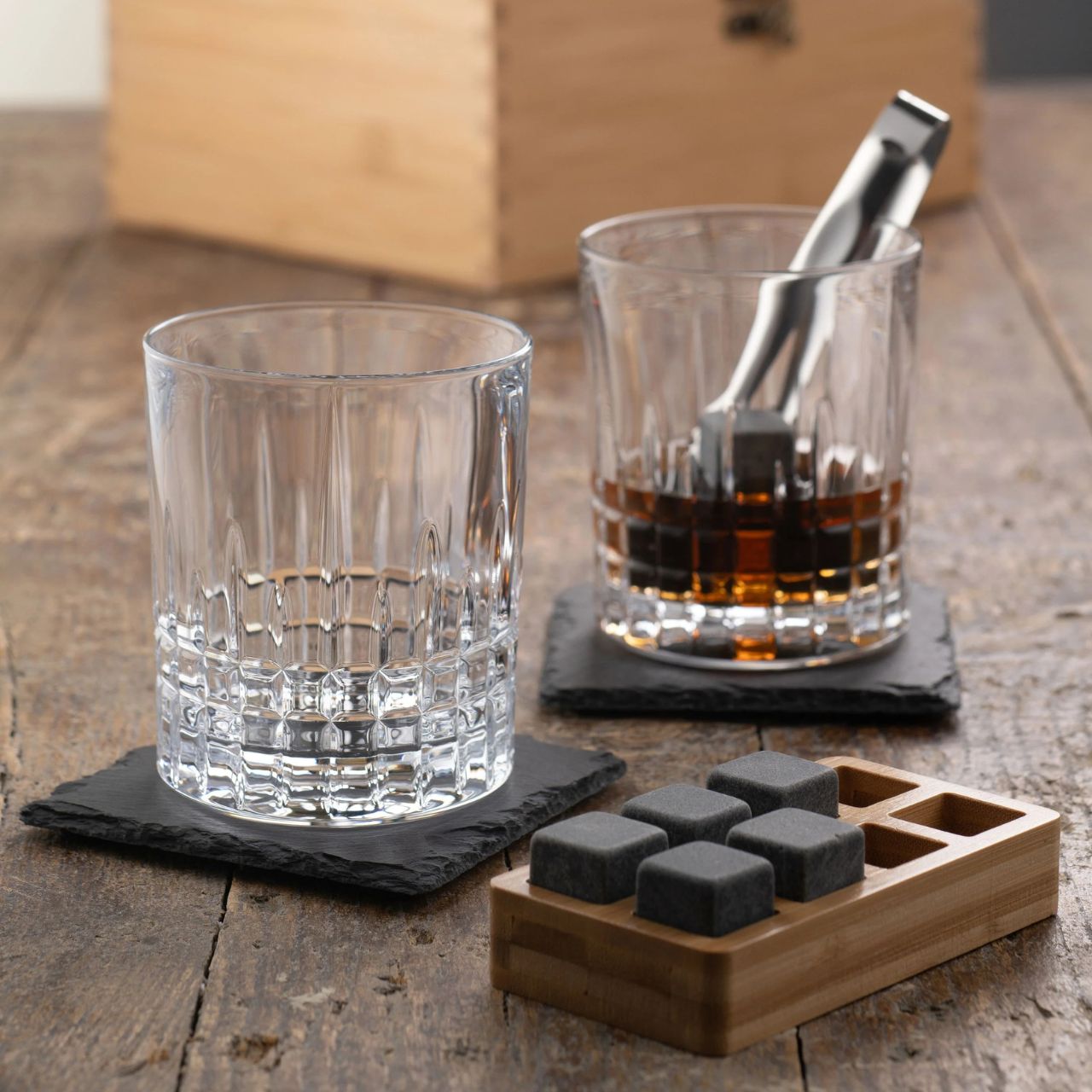 Our Liffey wooden boxed whiskey gift set is the ultimate gift set for any whiskey enthusiast. All whiskey lovers will feel like they are the classiest whiskey drinker around with our stunning set. They will have everything they could ever need to enhance and experience the flavour of their whiskey.
