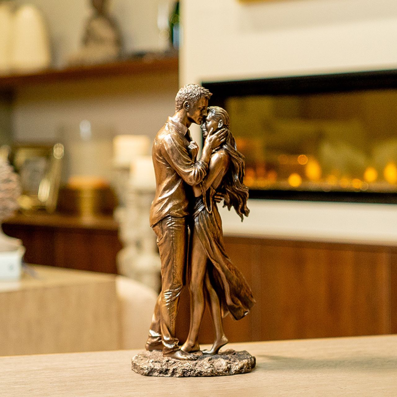 Beautifully modern couples embrace. Perfect for art lovers or for an occasional gift such as a wedding gift, or an engagement gift.