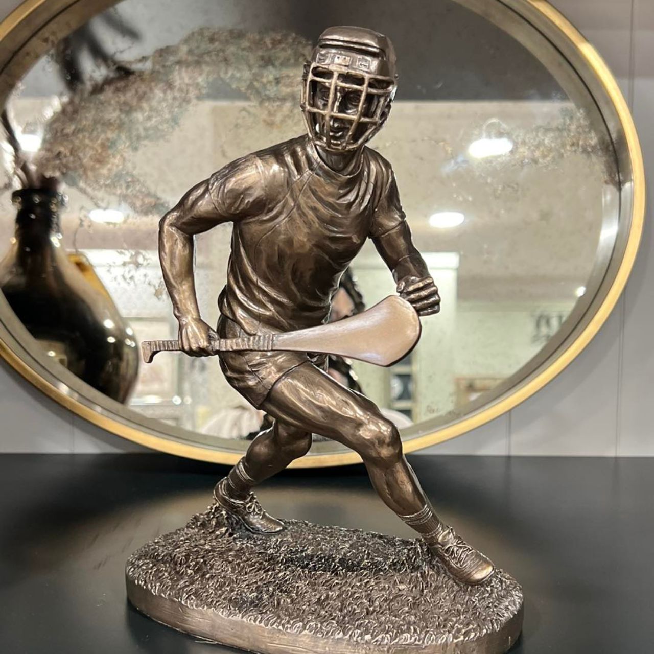 A stunning sculpture of a Hurler mid-game. Ideal as a prize for any Player or fan.
