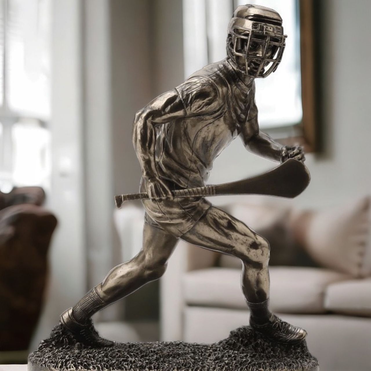 A stunning sculpture of a Hurler mid-game. Ideal as a prize for any Player or fan.