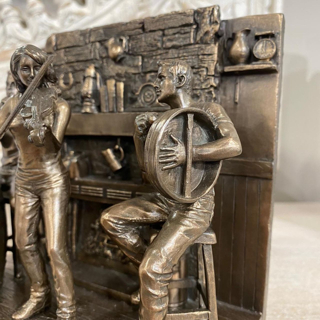 Capturing the traditional Irish music session in flow this magnificent cold cast bronze sculpture from Genesis Ireland will delight any Irish music aficionado or lover of Irish culture and craic.