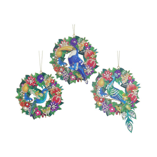 The Paradise Garden Wreath with Bird by Gisela Graham London is an elegant Christmas hanging decoration that adds a refined touch to your festive décor.