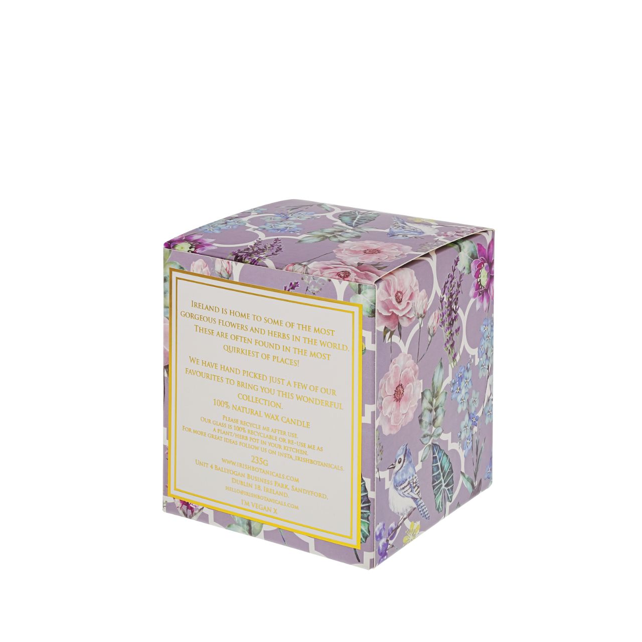 Fresh garden lavender and gorgeous black peppermint makes this the most gorgeously fresh and relaxing scent. Packed in the most irresistible packaging, this really is the most gorgeous gift for everyone, especially you! Burn time 40 hours 100% Natural Wax. Cotton Wick.