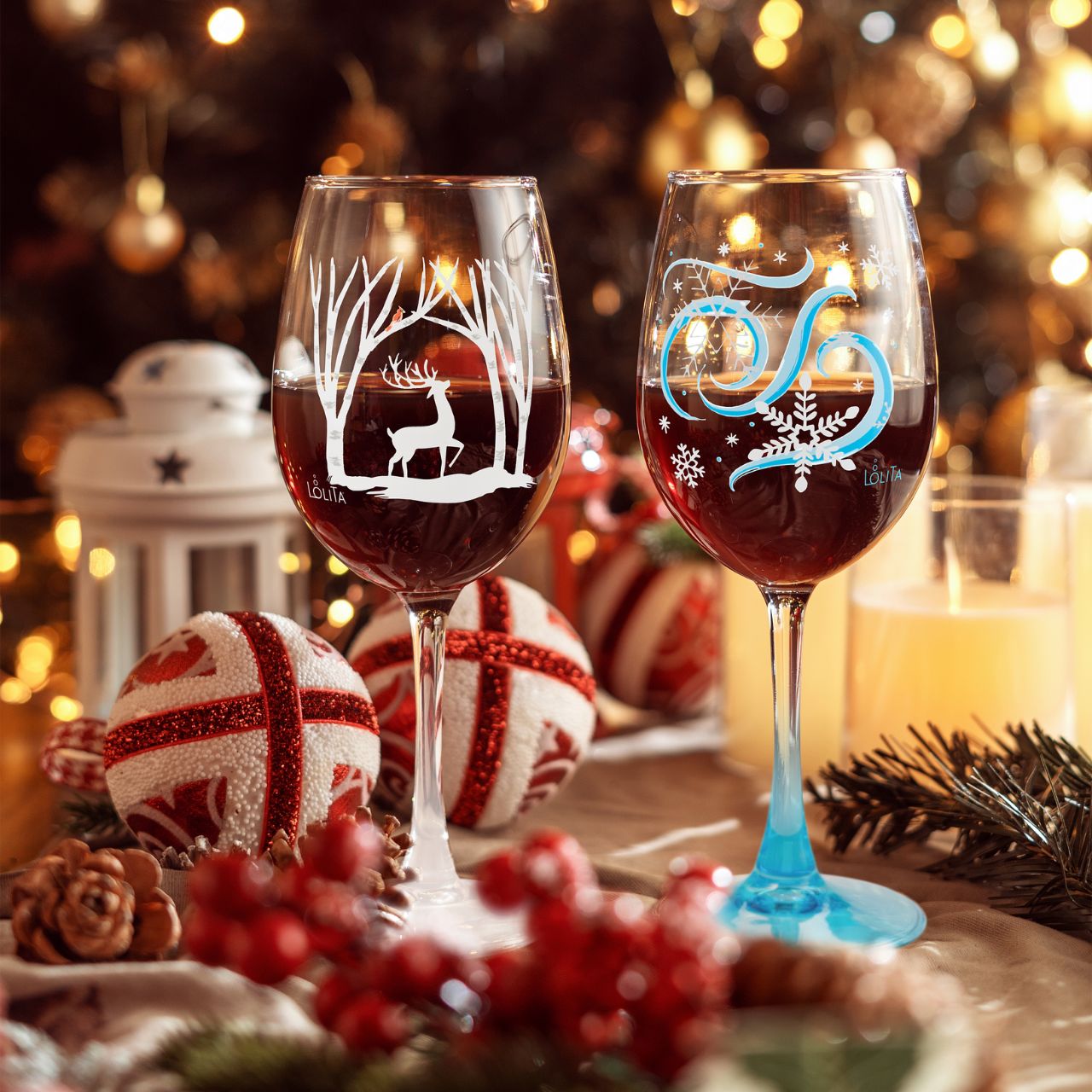 Toast to snow days with this Celebrations by Lolita glass, featuring a transparent gradient effect and a nature decal. Featuring a silhouetted stag trotting through the snow, a red cardinal warms the white winter scene and your new favourite winter glass.