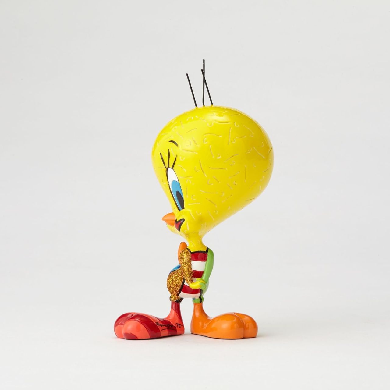 Featured here is the some what innocent little yellow canary, famously named Tweety Bird. Everyone's favourite and sweetest yellow bird Tweety from Looney Tunes has had a Britto transformation.