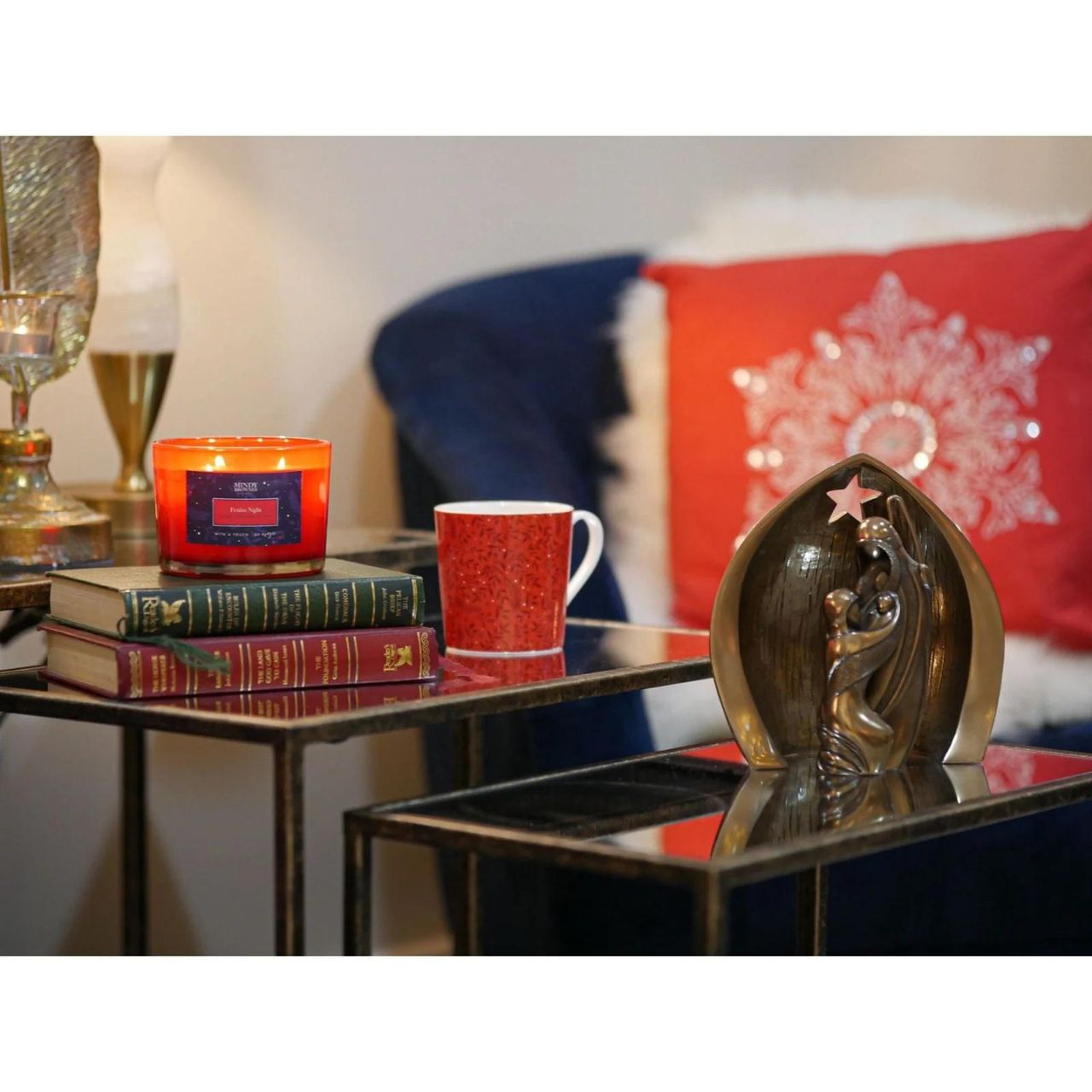 Midnight Blue & Red Berry Christmas Mugs Set of 6 by Mindy Brownes Introducing our set of 6 Christmas Cup. These beautifully crafted and designed Christmas cups are an ideal choice for tea, coffee or a hot chocolate curled up beside the fire on a cold winters evening.