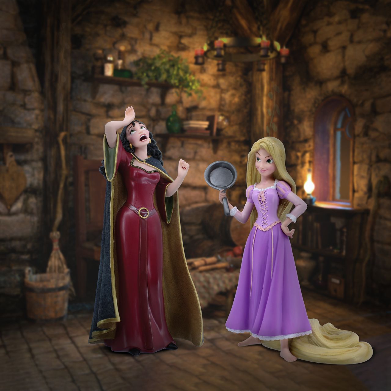 Celebrating the anniversary of Tangled, our Disney Showcase Collection presents the Mother Gothel Figurine. Capturing her theatrical character, the hand-painted beauty displays her signature attire, featuring a beautifully flocked cape.