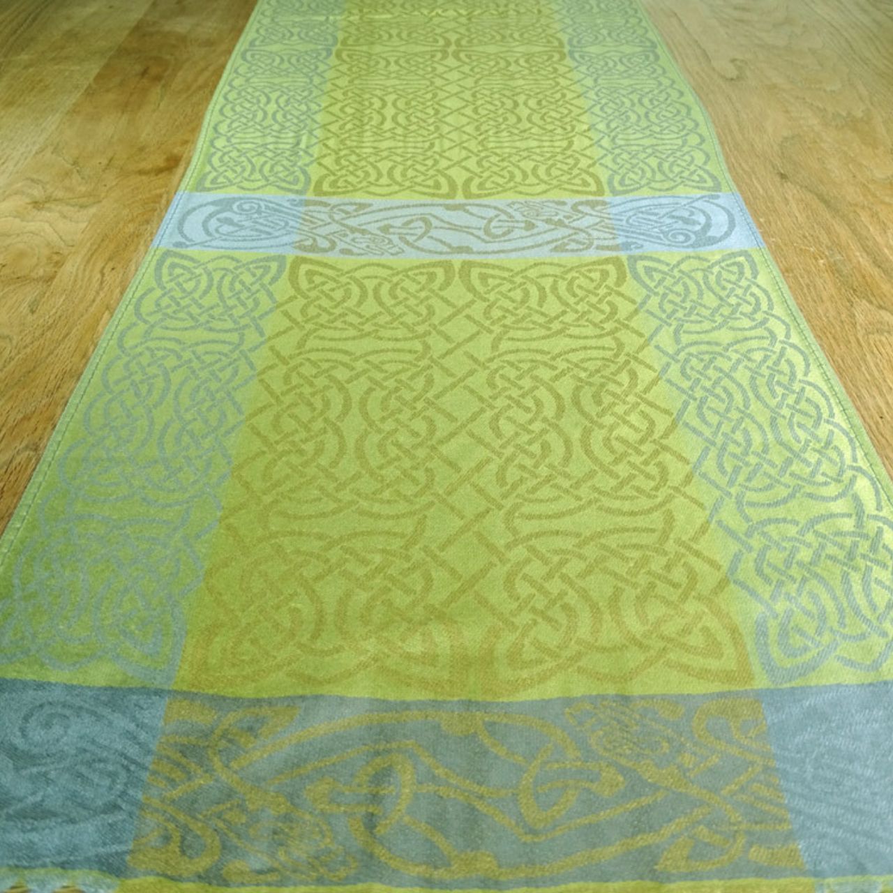 Keeragh Scarf Irish Scarf by Mulligans “A splash of Celtic splendour” Each of these Mulligans Ireland “Island Range” of scarves has been inspired by and named after an Irish Island. Each one comes with a story about the island, its history and inhabitants.