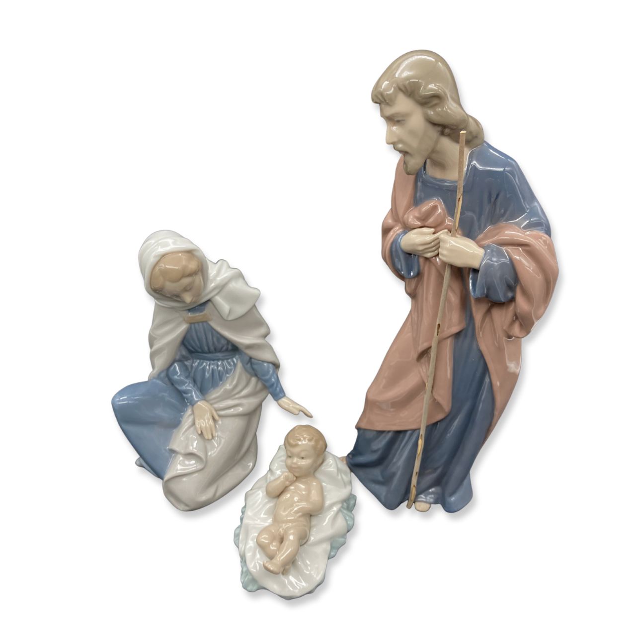 Nao by Lladro Virgin Mary Nao porcelain figurine “Virgin Mary” from the Christmas Collection. Sculpted by Salvador Furió, this figurine is part of the nativity set. Nao Porcelain Figurines are produced in Valencia Spain and the Company is part of the Lladro family. Each piece is lovingly handmade and hand painted by the Valencia Artisans.