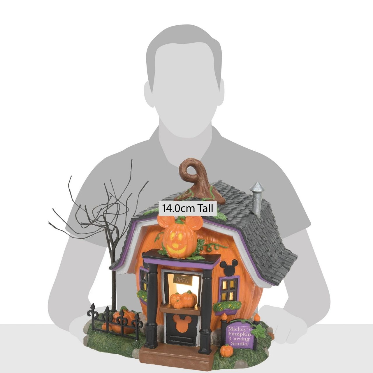 The Pumpkintown Carving Studio is hand crafted from high quality cast stone before our skilled artists hand paint each detail.