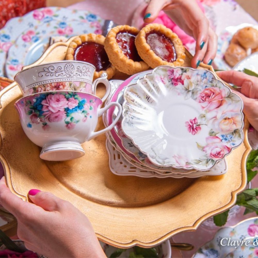 Clayre & Eef Romantic White Pink Porcelain Flowers Cup and Saucer Clayre & Eef's Romantic White style cup and saucer with flowers is perfect for adding a homey, rustic touch to tea time.