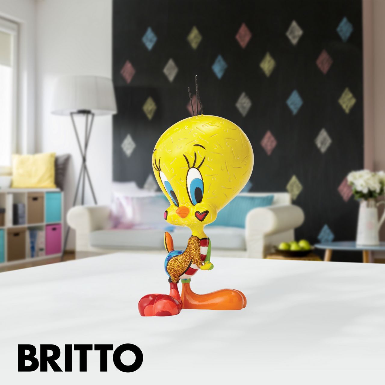 Featured here is the some what innocent little yellow canary, famously named Tweety Bird. Everyone's favourite and sweetest yellow bird Tweety from Looney Tunes has had a Britto transformation.