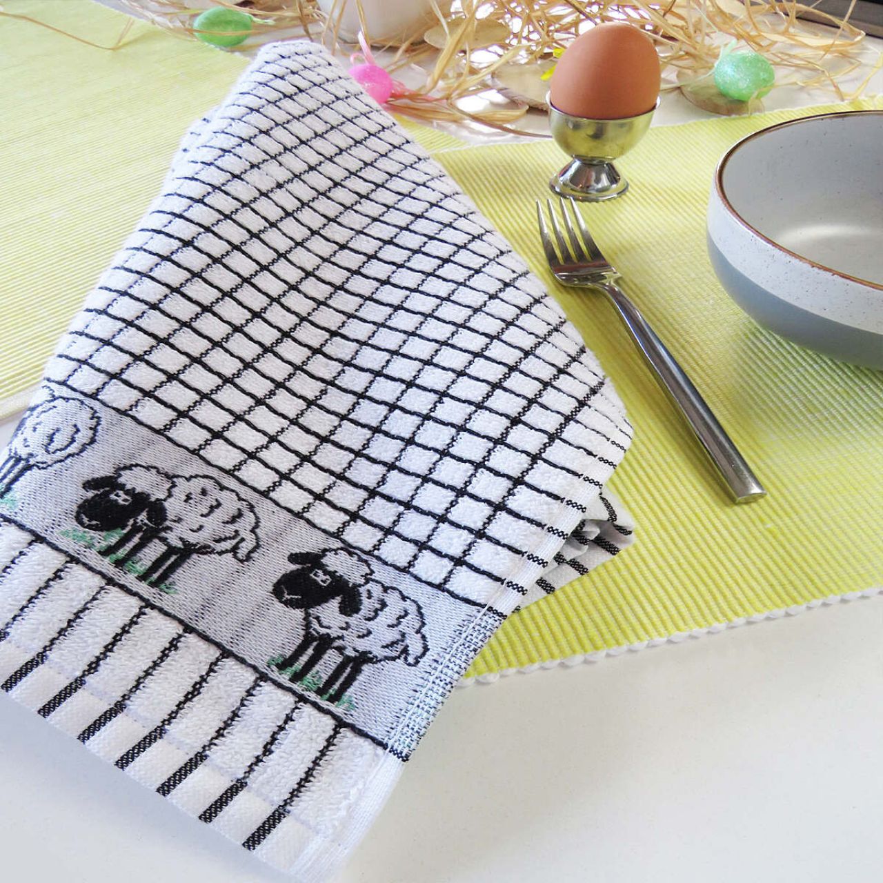 Our ultra-absorbent Sheep Jacquard woven Poli-Dri tea towel was first developed over forty years ago. It leads in absorbency and has proven to be significantly softer than any of its competitors.