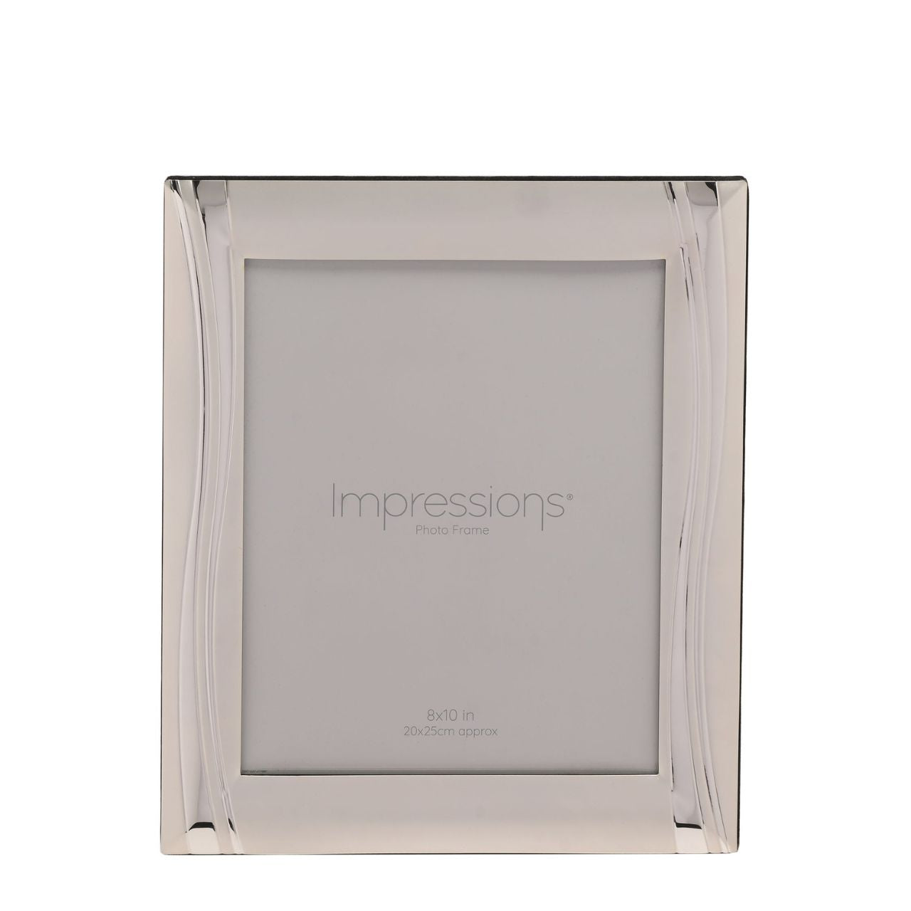 Add a personal touch to any space with this beautiful photo frame. With a stunning shiny wave design, this looks striking in a modern home.