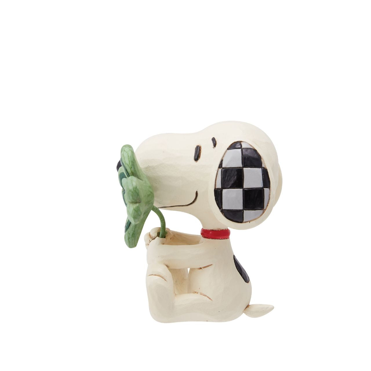 Holding a four leaf clover, Snoopy is wishing you all the luck. From the Peanuts by Jim Shore collection, this mini figurine is the perfect gift for those needing a little bit of courage and luck in their life, whether it be for examples, a new job or competiting, Snoopy has it for you.