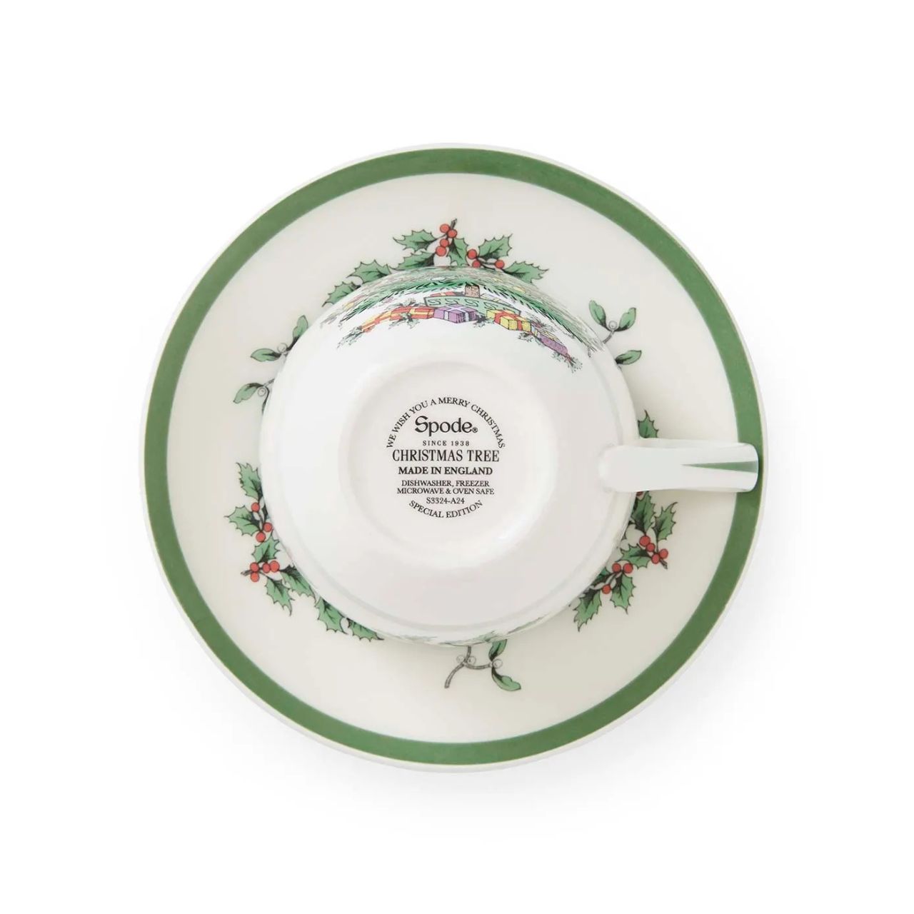 Catch up with family and friends over a cup of tea and a slice of cake this Christmas with this festive cup and saucer set. Each cup in the set features the traditional Christmas Tree design by Spode, with colourful baubles and presents for lucky children.