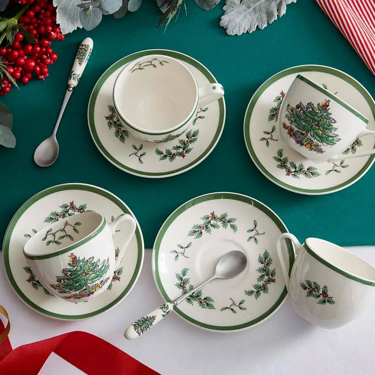 Catch up with family and friends over a cup of tea and a slice of cake this Christmas with this festive cup and saucer set. Each cup in the set features the traditional Christmas Tree design by Spode, with colourful baubles and presents for lucky children.