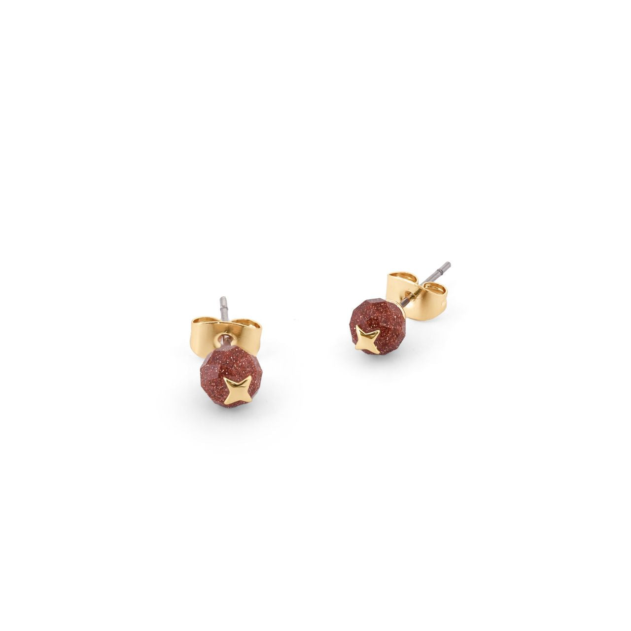Discover timeless elegance with the Tipperary Bead Stud Earrings in Ruby. These exquisite earrings feature rich ruby tones that add a refined splash of colour to any outfit.