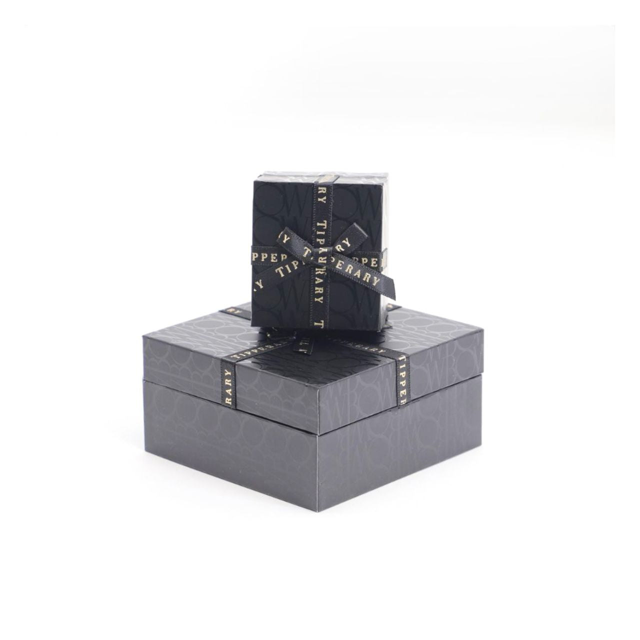 Timeless charm meets modern sophistication in the Crystal Stud Earrings Gold from Tipperary Crystal’s Bow Collection.