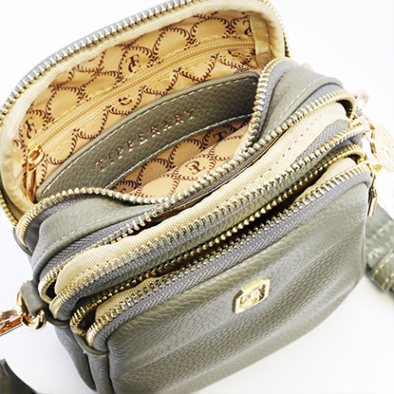 Introducing our exclusive collection of animal friendly PU leather look handbags and wallets. Expertly designed and manufactured. The Tipperary design team travelled the world, visiting all the designer fashion shows, in order to create these on-trend chic and functional handbags.