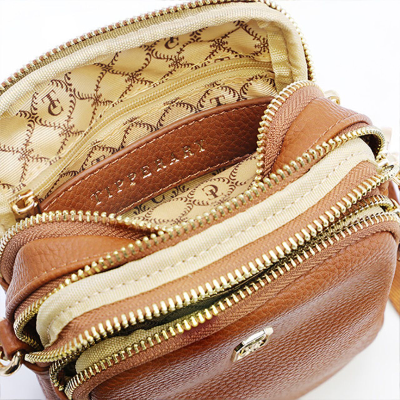 Introducing our exclusive collection of animal friendly PU leather look handbags and wallets. Expertly designed and manufactured. The Tipperary design team travelled the world, visiting all the designer fashion shows, in order to create these on-trend chic and functional handbags.
