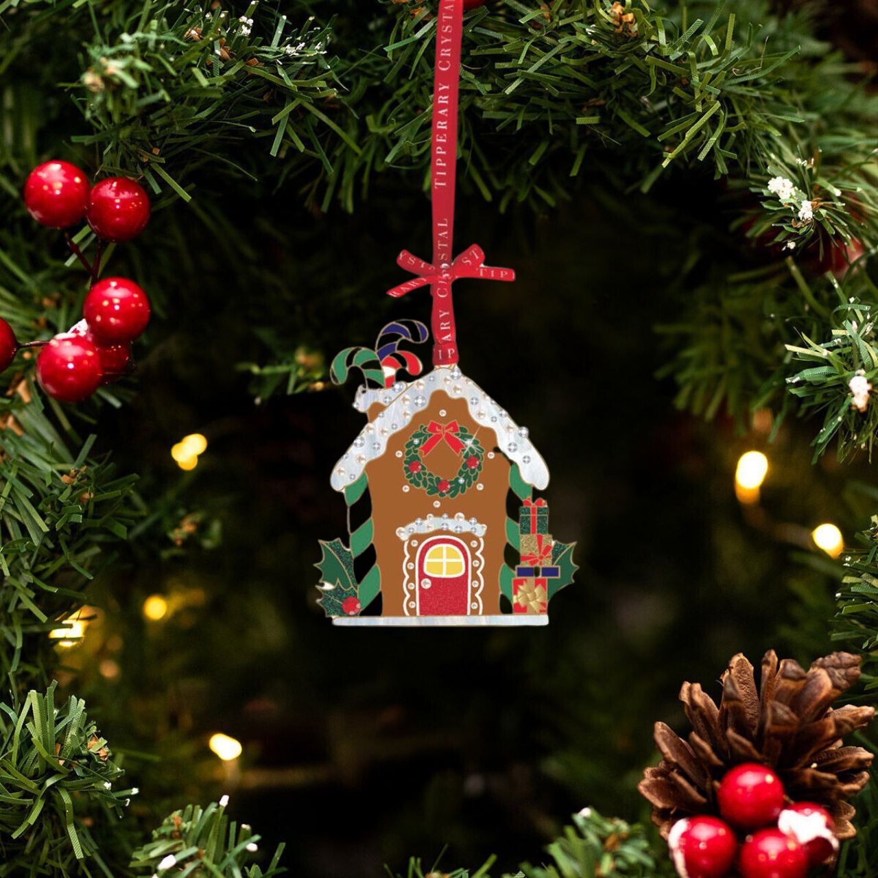 We just Love Christmas! The festive season, the giving of gifts, creating memories and being together with family and loved ones. Have lots of fun with our lovingly designed and created Christmas decorations, each one has a magic sparkle of elf dust!