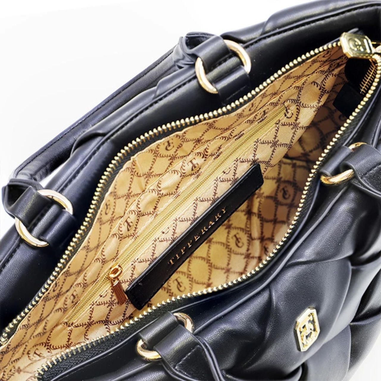 Introducing our exclusive collection of animal friendly PU leather look handbags and wallets. Expertly designed and manufactured.