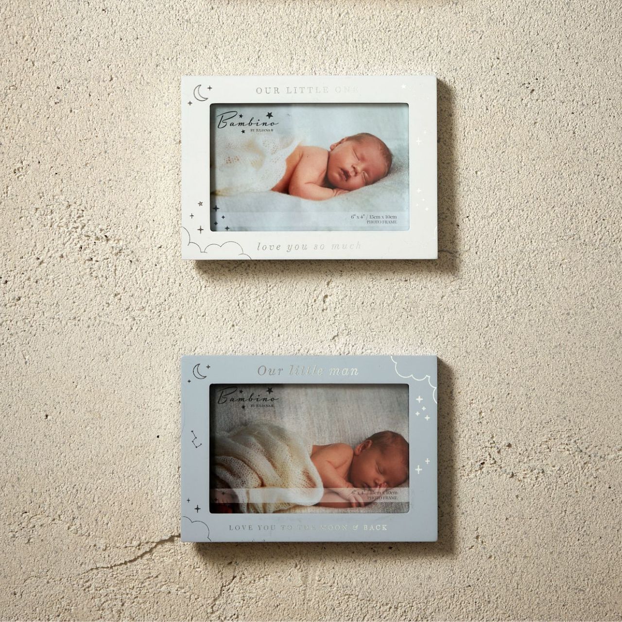 This exquisite landscape frame is an optimal way to beautifully present the photographs of new family arrivals.