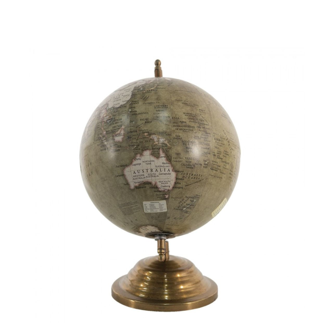 Do you have an office at home or just an empty spot in your house? Then this globe might be for you! Covered with a unique and vintage world map, you exude true classicness. This globe is also great to combine with an antique Tiffany lamp. Travel the world with this Clayre & Eef globe!