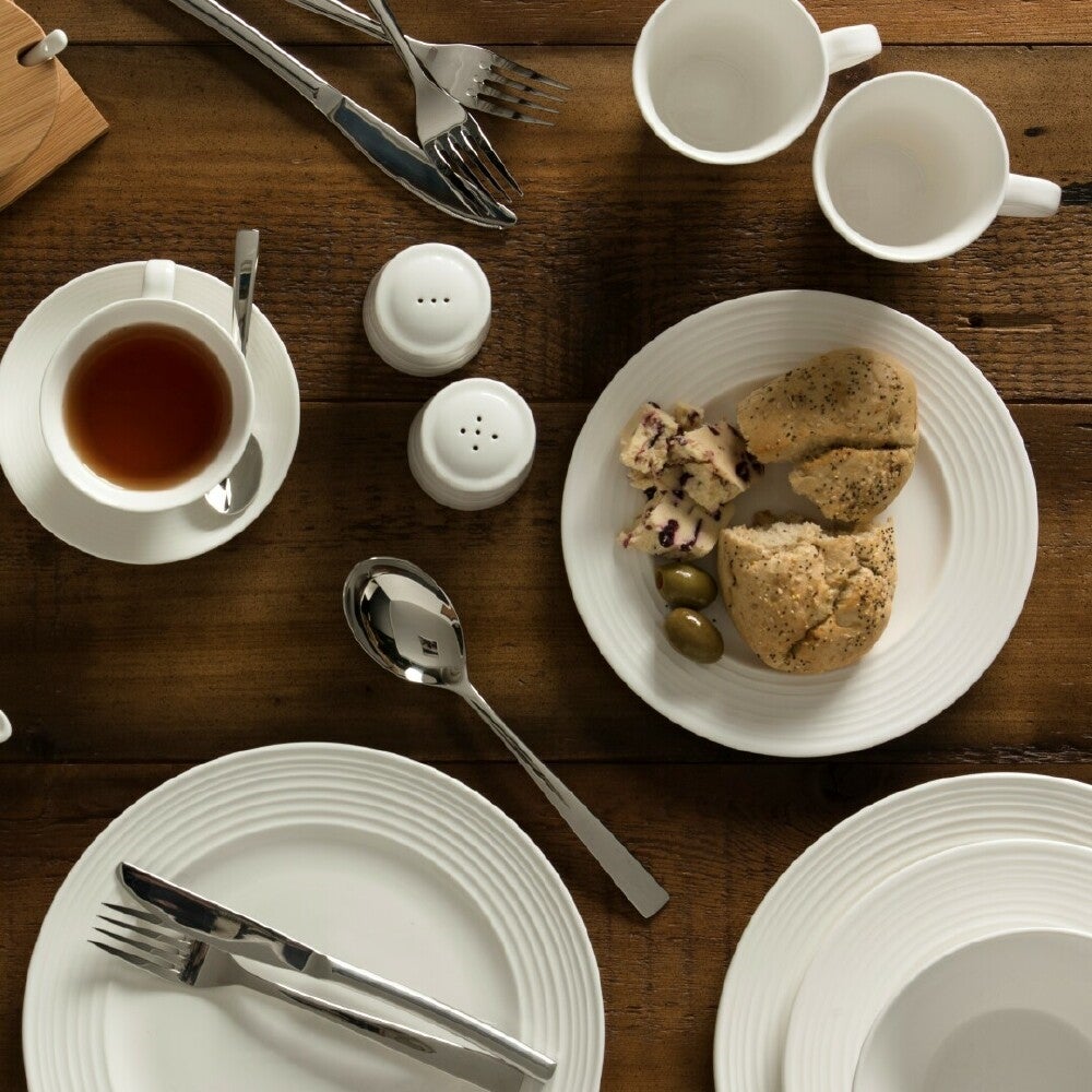 Belleek Living Ripple Mugs Set Combining contemporary design and unique style, Belleek Living reflects the atmosphere of the modern home. This range of gift-ware, tableware and home accessories has been aspired b the desires and aspiration of the 21st Century homeowner.