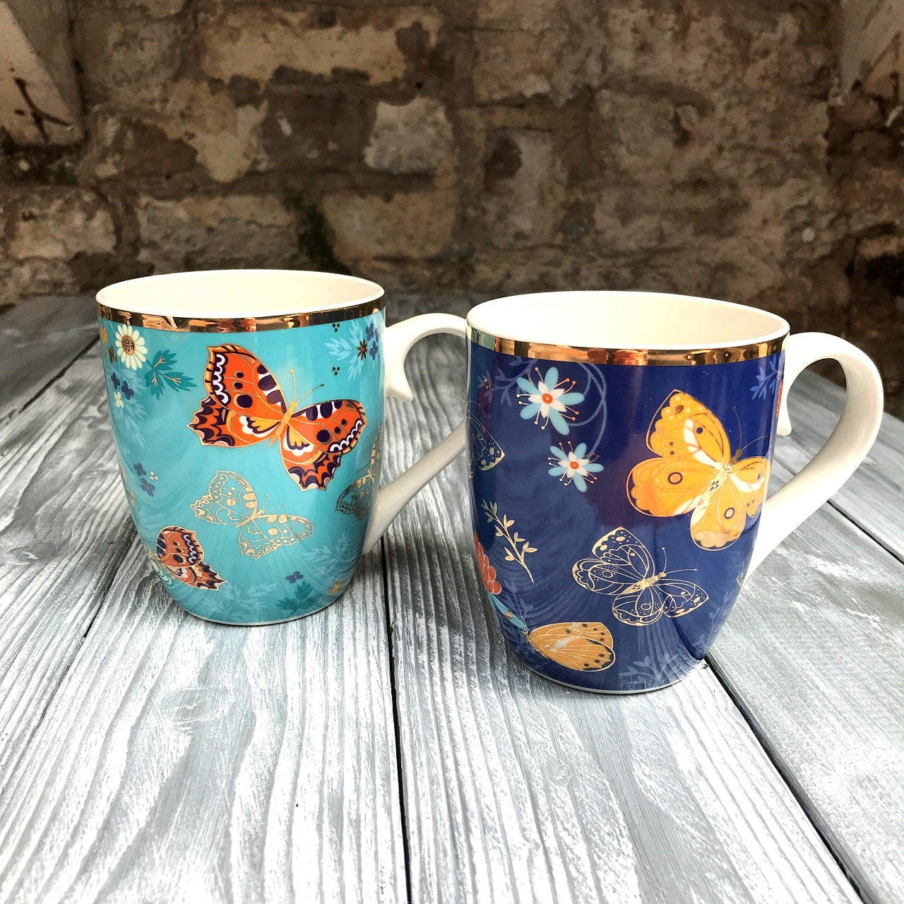 Tipperary Crystal Butterfly Set of 6 Mug Hatbox Drawing inspiration from urban garden, the Tipperary Crystal Butterfly collection transforms an icon into something modern and unexpected. Playful and elegant, this collection draws from the inherent beauty of the butterfly.