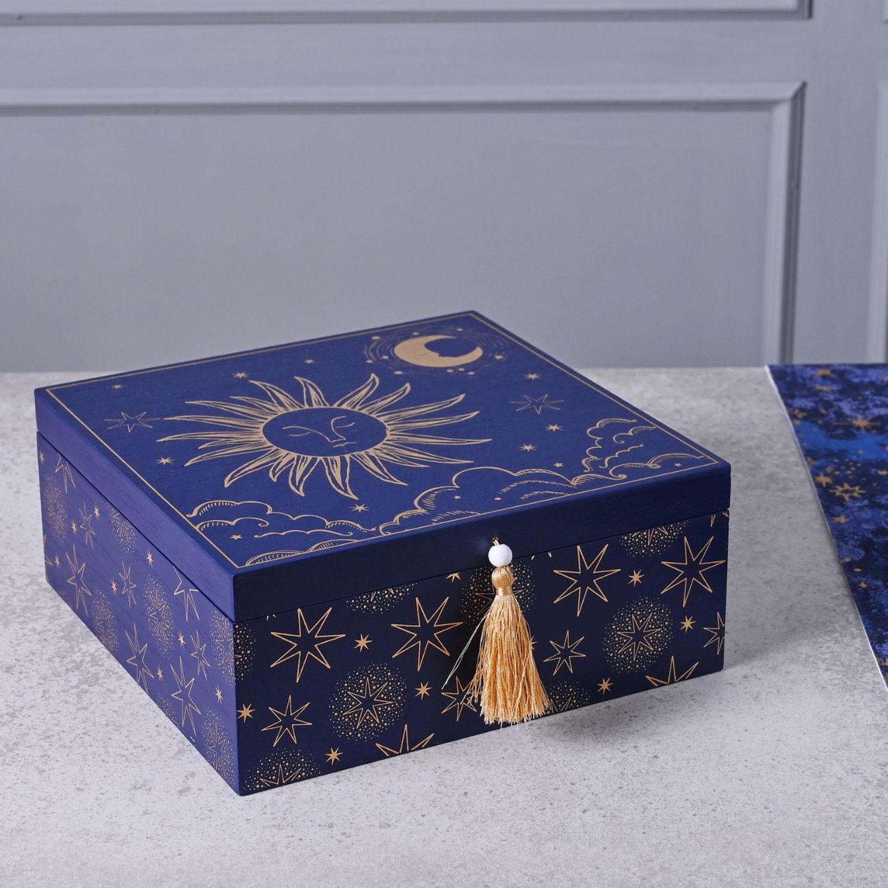 Celestial Christmas Keepsake Box A celestial keepsake box by THE SEASONAL GIFT CO®. This gorgeous keepsake box makes an enchanting storage solution for precious items.