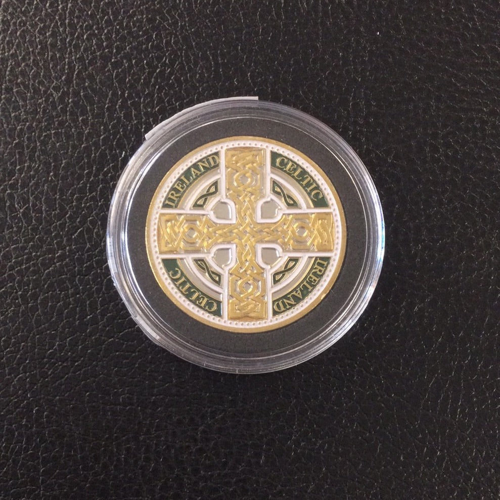 Celtic Cross Coin Diameter: 26 mm Comes housed in a hard plastic case