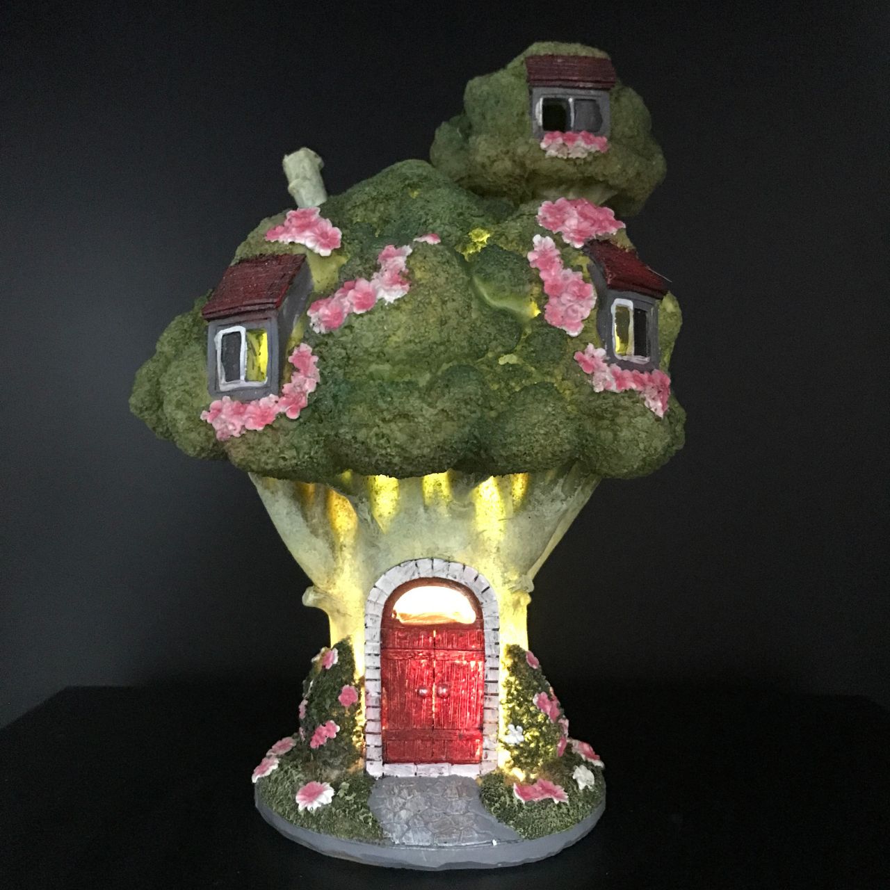 Enchanté Garden Tree House With LED Lights