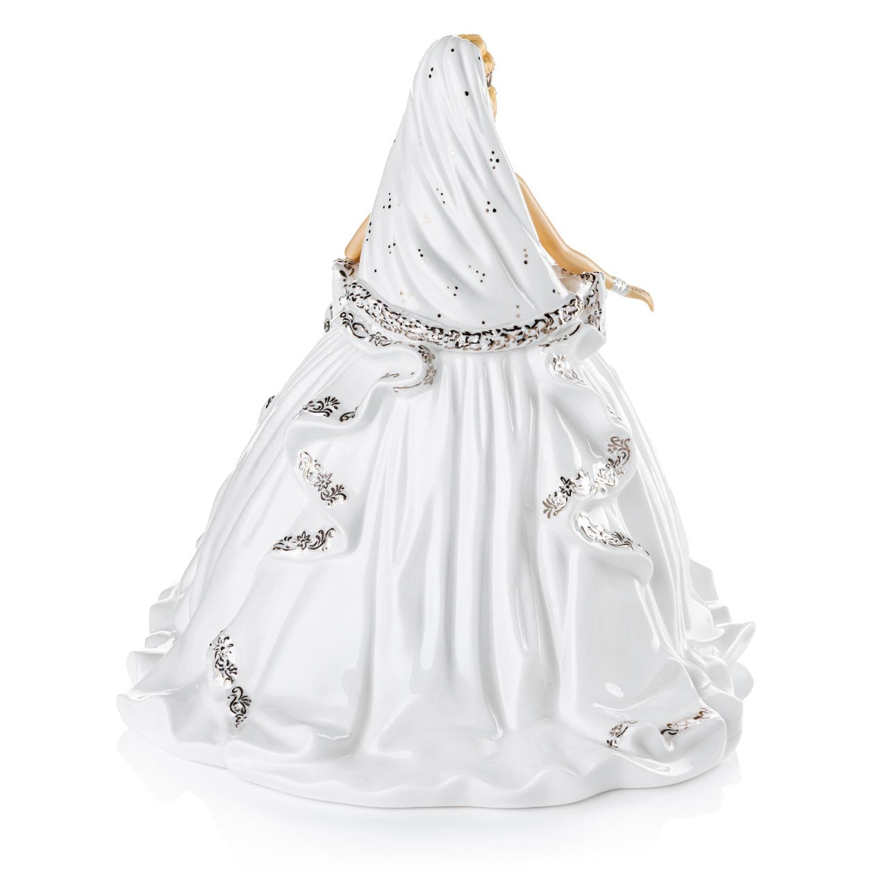 English Ladies Gypsy Affection Blonde Gypsy Affection is the latest edition to the range and comes in both blonde and brunette and also in mini-figures. This gorgeous figurine stands out from the crowd with stunning gold details throughout the dress and on her beautiful crown.
