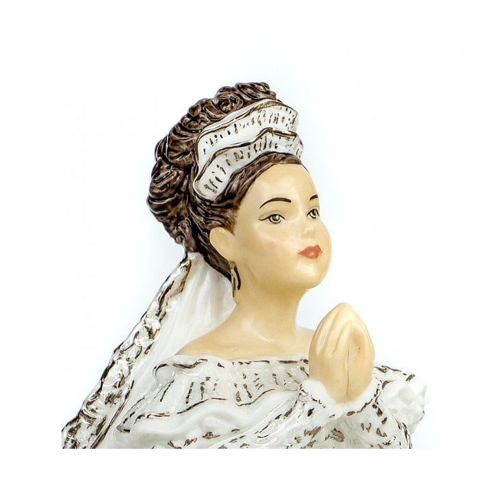 English Ladies Little Prayer Brunette
