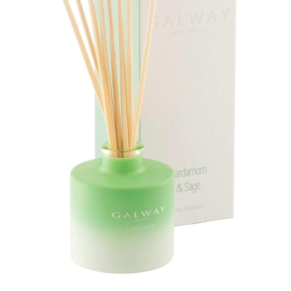 Cardamom & Sage Diffuser by Galway Crystal Candles & Diffusers make the perfect house warming present. Enjoy the beautiful scent of Cardamom & Sage, with a mixture of sweet, and woody scents combined with the fresh smell of mint.