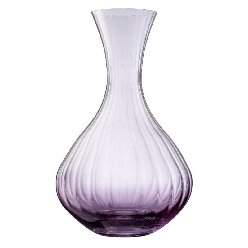 Galway Crystal Erne Carafe Amethyst This beautifully crafted Galway Crystal carafe with an amethyst coloured base is an elegant must have barware piece. The long tapered neck makes the carafe easy to hold and pour and the Erne design has light lines along the body of the carafe adding a stylish finish.