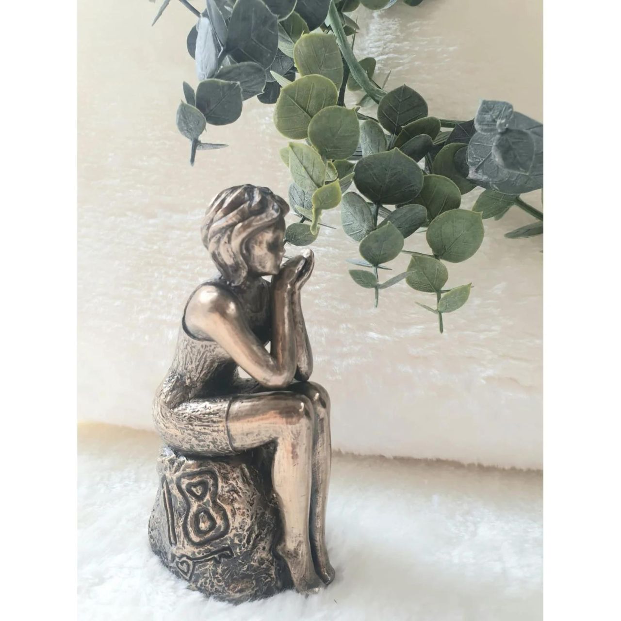 Genesis Love Life Your 18th Birthday There are twelve pieces in this collection, with a piece to suit every occasion in a ladies life.